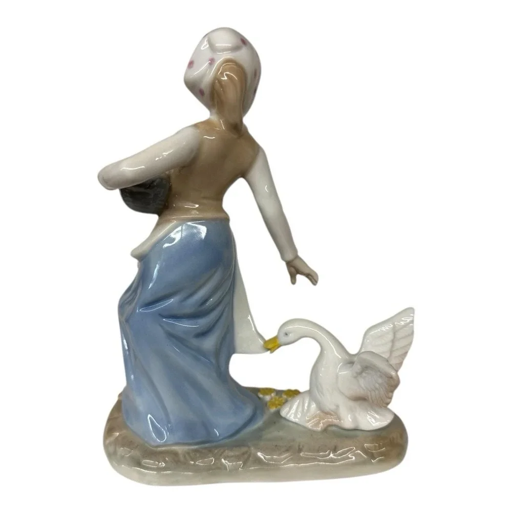 1980 Enesco Fine Porcelain Lady‎ Carrying Eggs with Goose Tugging at Dress